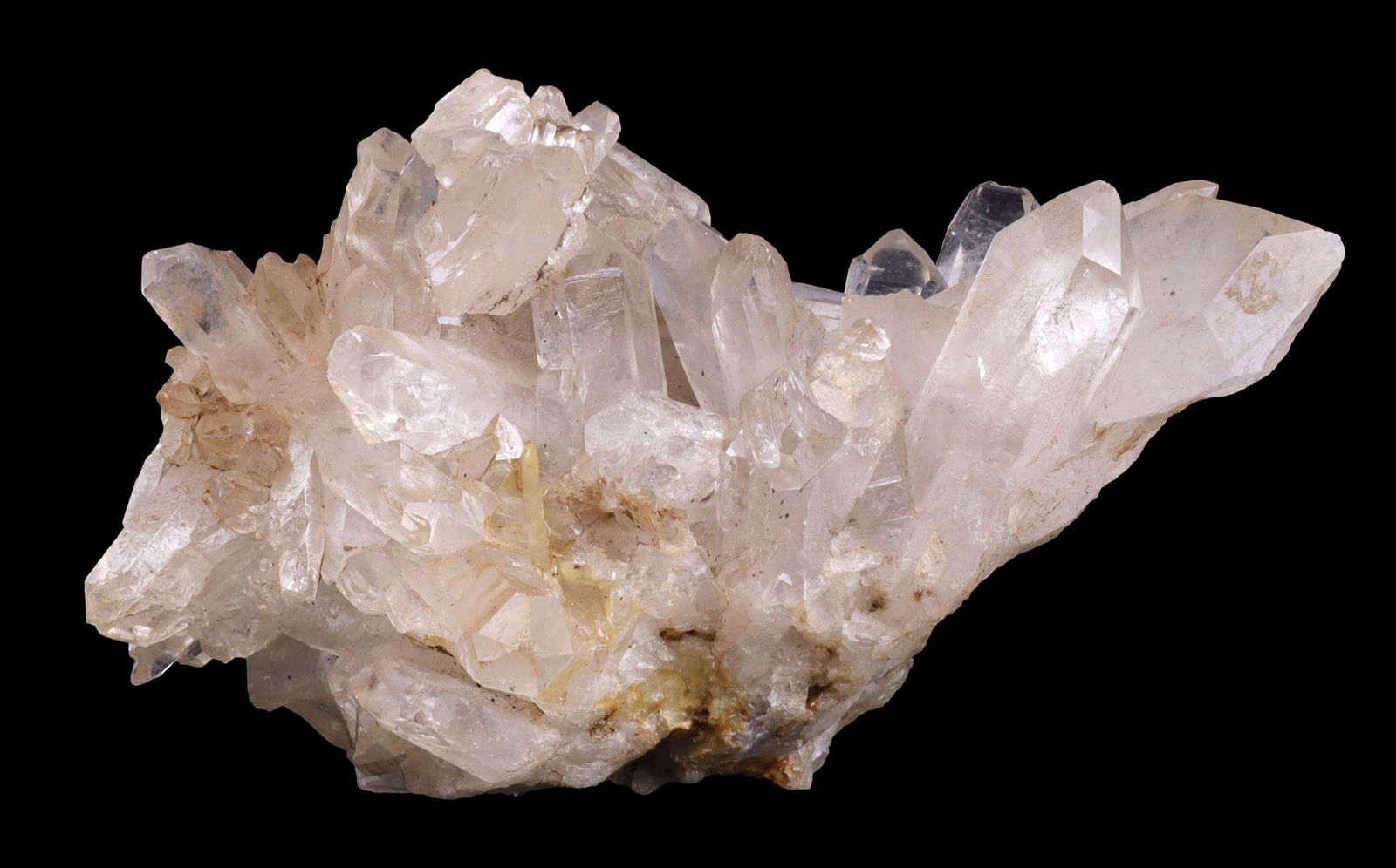 6 POUND QUARTZ CRYSTAL CLUSTER: Very nice original condition, 9 inches high, 6 inch base, 7 inch across. This lot has a reserve.