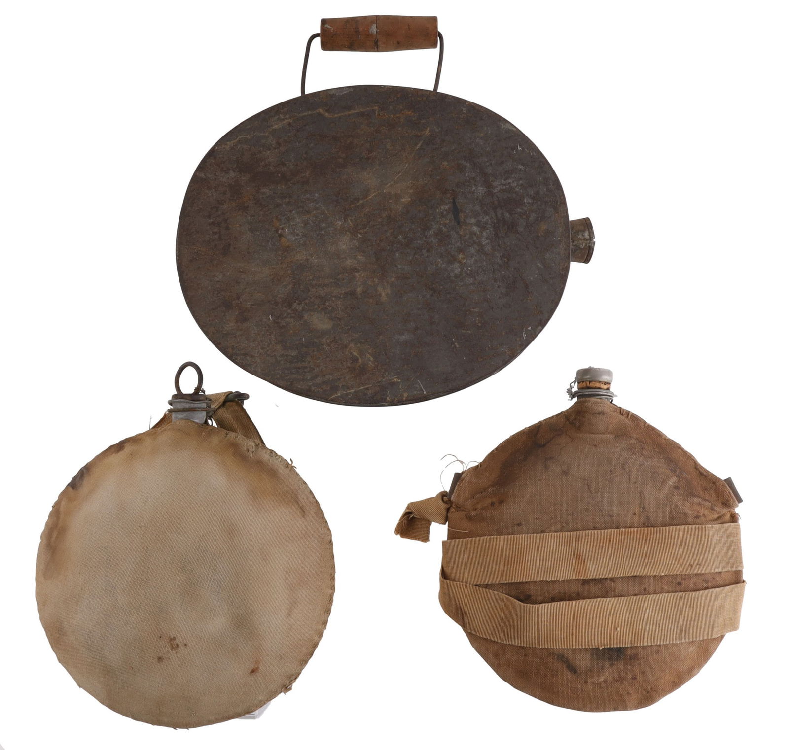 CIVIL WAR SPANISH AMERICAN CANTEEN LOT OF 3: Water bottle or powder flask, Civil War and a Span Am canteens, both canteens have stoppers, large bottle does not, good original condition.