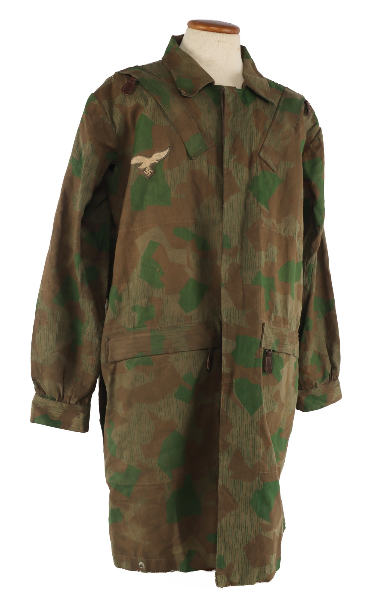 WWII GERMAN THIRD REICH PARATROOPER TUNIC: Extra large Luftwaffe paratrooper tunic in splinter camo. Breast eagle on left side. Non-fluorescing. Interior ink stamped IIB, XII 44 R.B. Nr. 0/1305/0249. Unauthenticated, sold as is.