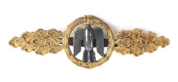 WWII GERMAN LUFTWAFFE BOMBER CLASPS