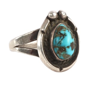 NATIVE AMERICAN NAVAJO SILVER RING WITH TURQUOISE