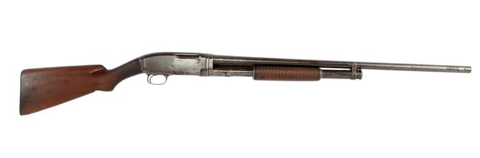 WINCHESTER MODEL 1912 12 GAUGE PUMP ACTION SHOTGUN