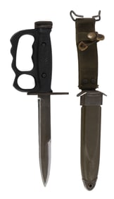 VIETNAM WAR US M8A1 BAYONET KNUCKLE DUSTER GRIP