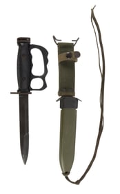 VIETNAM WAR US M8A1 BAYONET KNUCKLE DUSTER GRIP