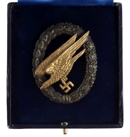WWII GERMAN CASED FALLSCHIRMJAGER BADGE