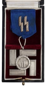 WWII GERMAN SS 15 YEAR SERVICE CROSS WITH CASE