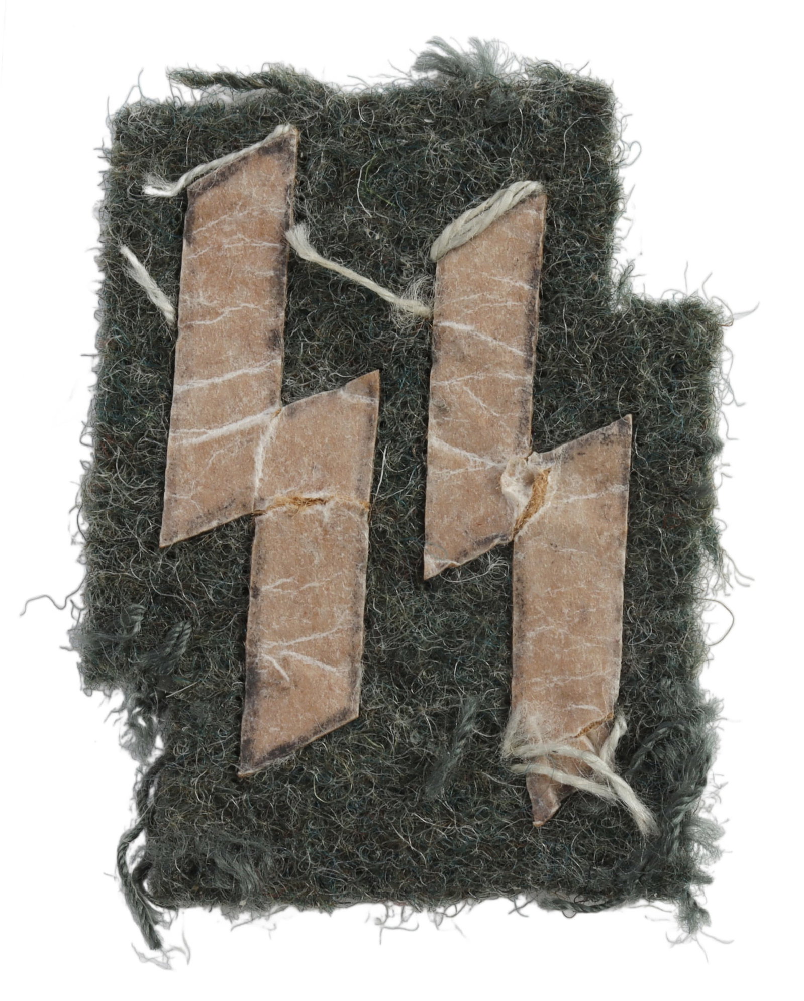SS POLIZEI RUNES SHOULDER PATCH WWII GERMAN REICH: A Sieg-runes collar tab for an SS polizei member. Non-fluorescing. Very good, original condition. From featured dealer John Fiske.
