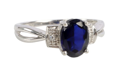 10KT WHITE GOLD SAPPHIRE RING SZ 7.5
