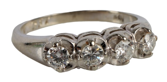 14K WHITE GOLD DIAMOND BAND RING SIZE 6.5