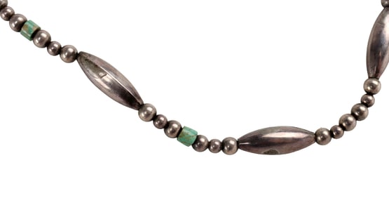 SOUTHWEST SILVER AND TURQUOISE BEADED NECKLACE