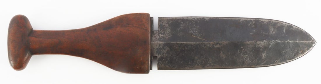 ANTIQUE NATIVE AMERICAN TRADE DAG KNIFE (1 of 5)