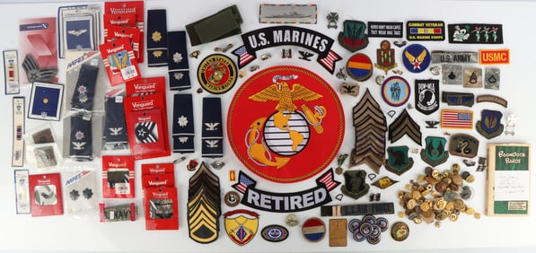LOOSE US MILITARIA ITEMS ASSORTED