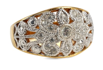 GILT SILVER FASHION RING WITH FILIGREE DESIGN