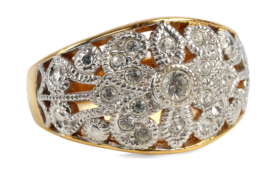 GILT SILVER FASHION RING WITH FILIGREE DESIGN (1 of 9)