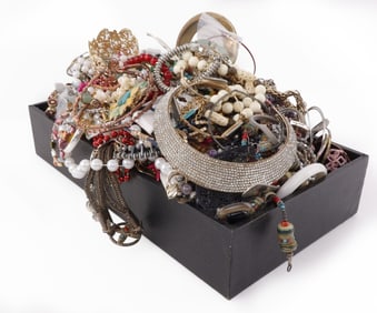 OVER 13 LBS OF COSTUME JEWELRY