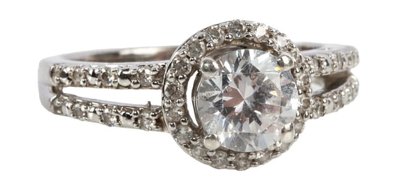 .925 SILVER RING WITH DIAMONIQUE STONE