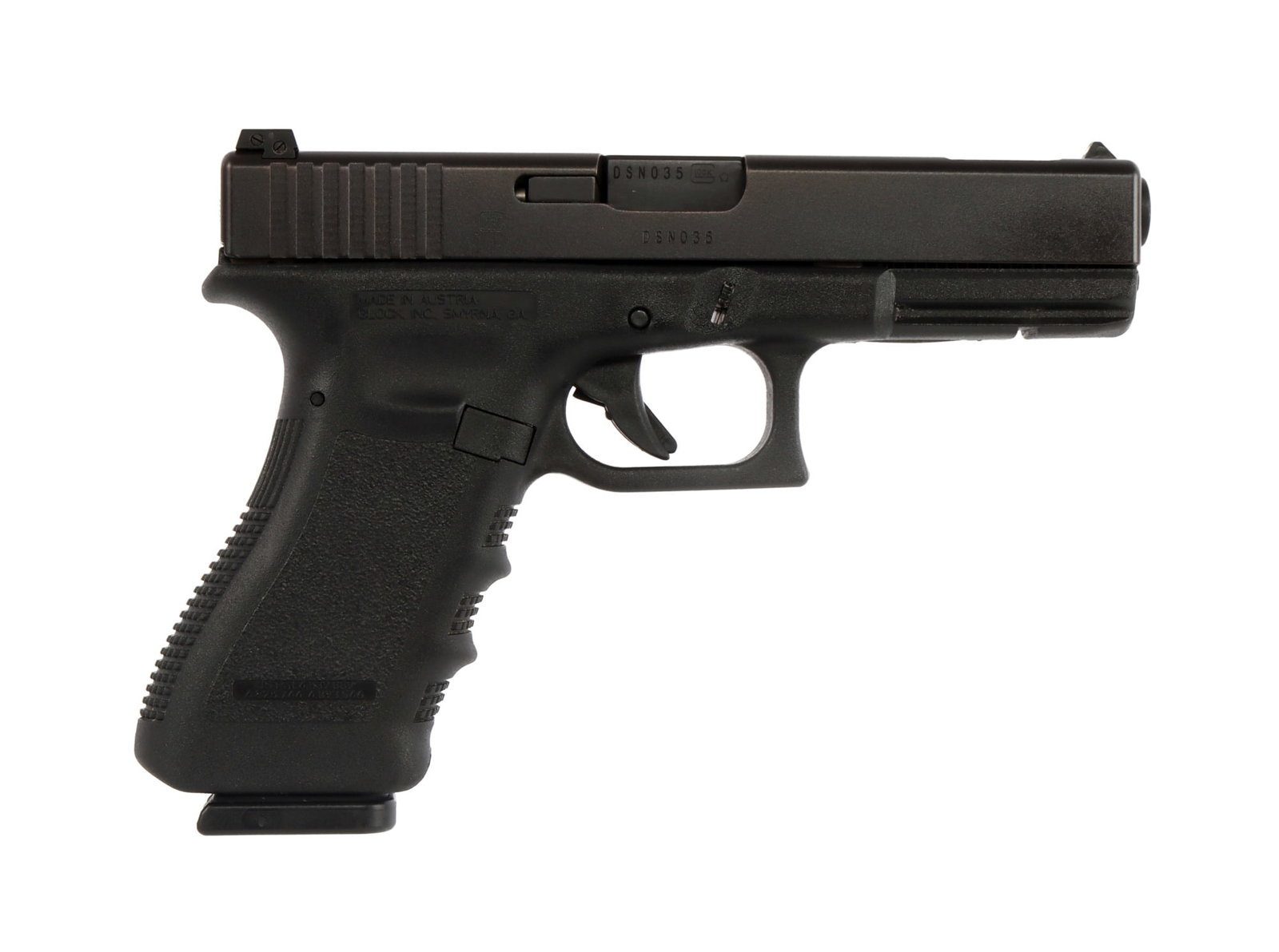 GLOCK 17C 9MM SEMI AUTO COMPETITION PISTOL: Glock 17C semi-automatic pistol. Includes ported match barrel, standard barrel and one (1) 17-round LE/GOVT-marked magazine. Excellent condition, used but little. FFL required for transfer. No interna