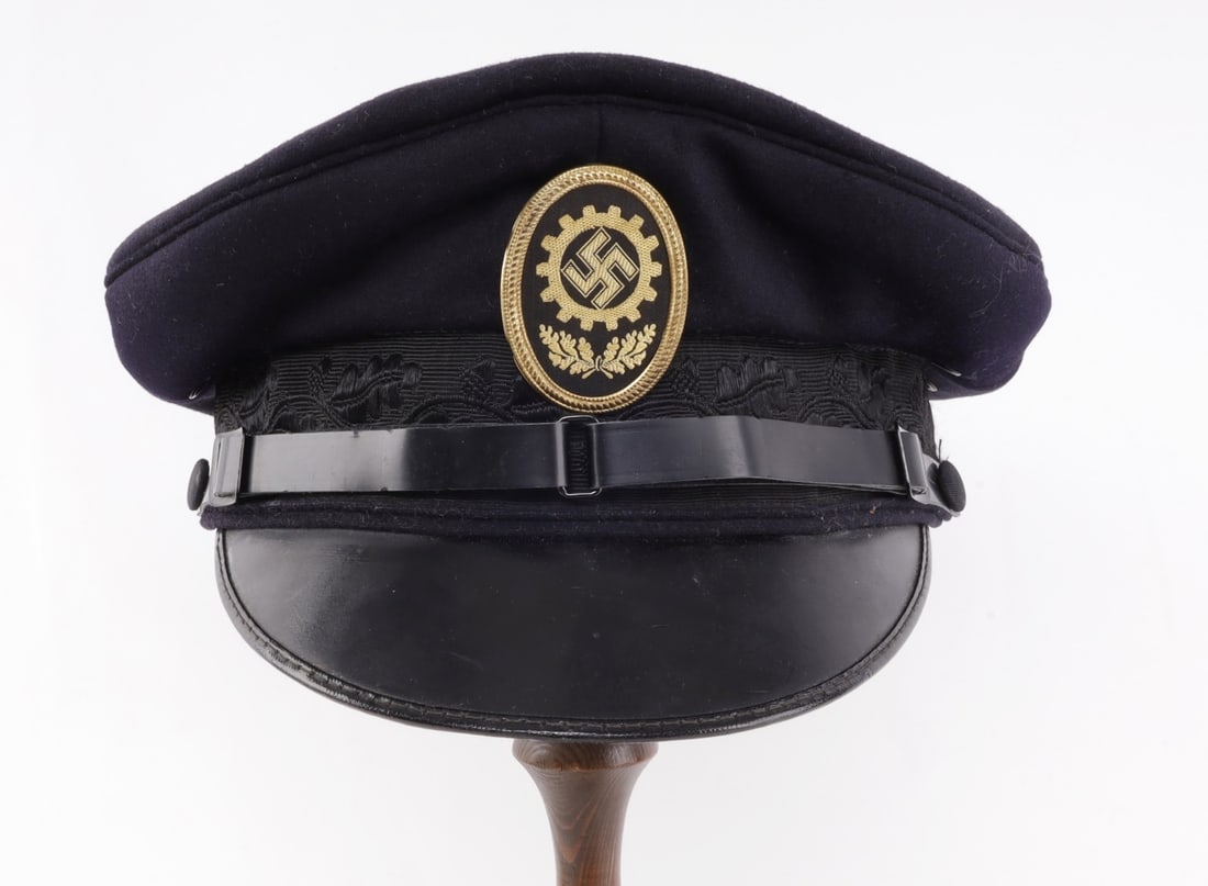 WWII GERMAN LABOUR FRONT DAF VISOR (1 of 9)