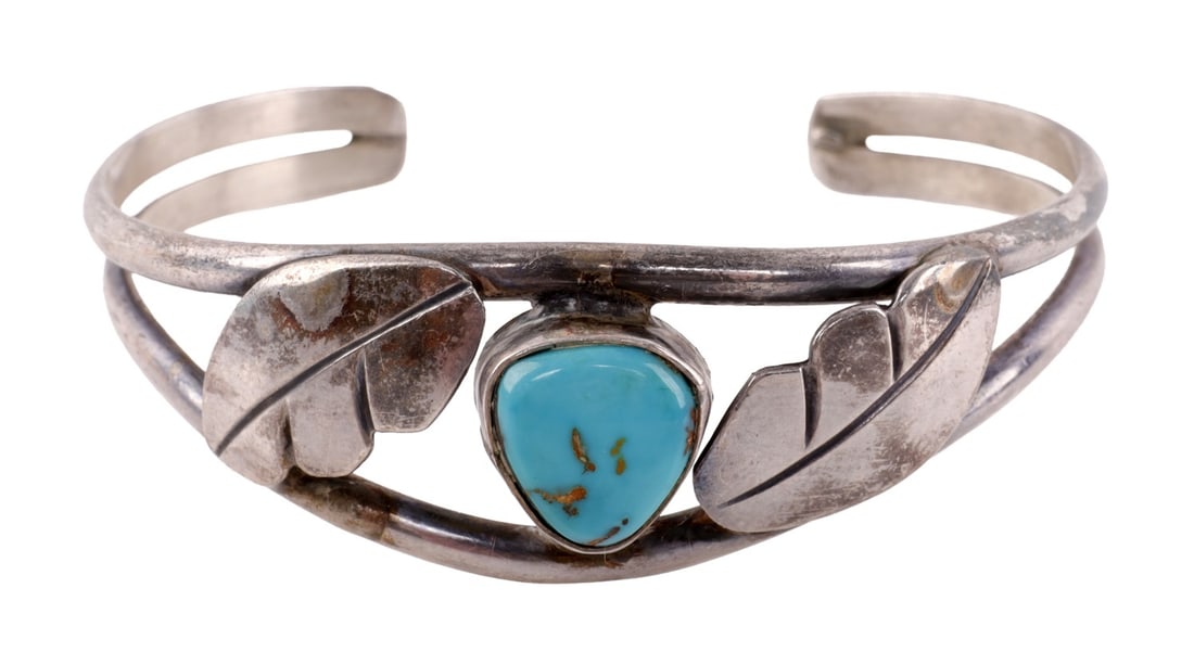 NAVAJO .925 SILVER CUFF WITH BIRDS EYE TURQUOISE (1 of 6)
