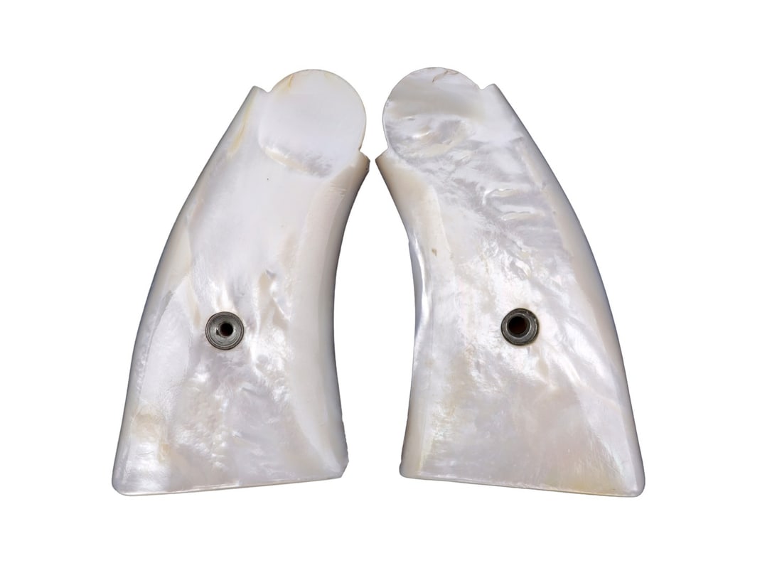 K FRAME ANTIQUE SMOOTH CARVED PEARL GRIPS (1 of 5)