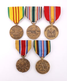LOT OF 5 VIETNAM ERA US MILITARY SERVICE MEDALS