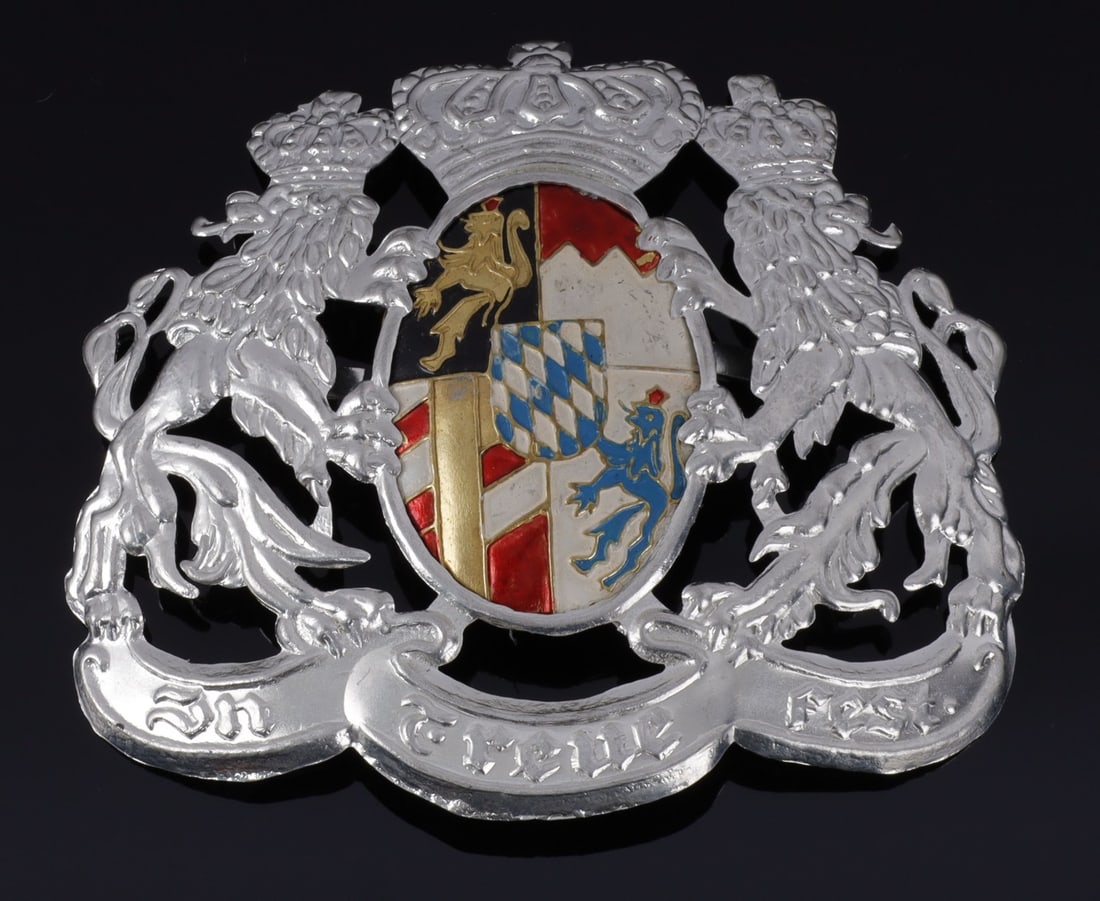WWI IMPERIAL GERMAN BAVARIAN WAPPEN DECAL: A WWI era Bavarian wappen (coat of arms) decal for a pickelhaube. Very good, original condition.