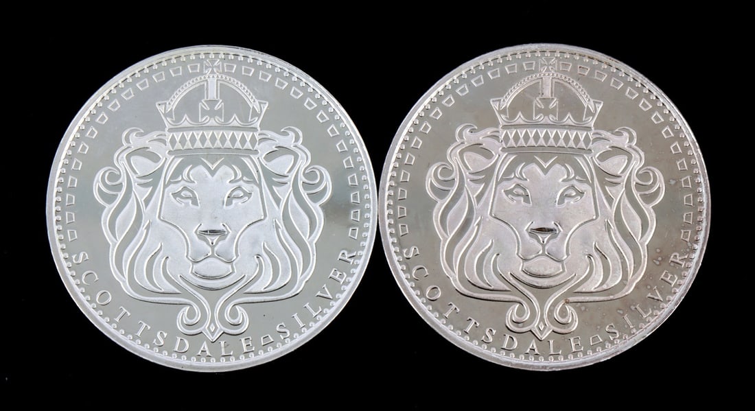 TWO 1 OZT .999 FINE SILVER ROUNDS IN OMNIA PARATUS (1 of 2)