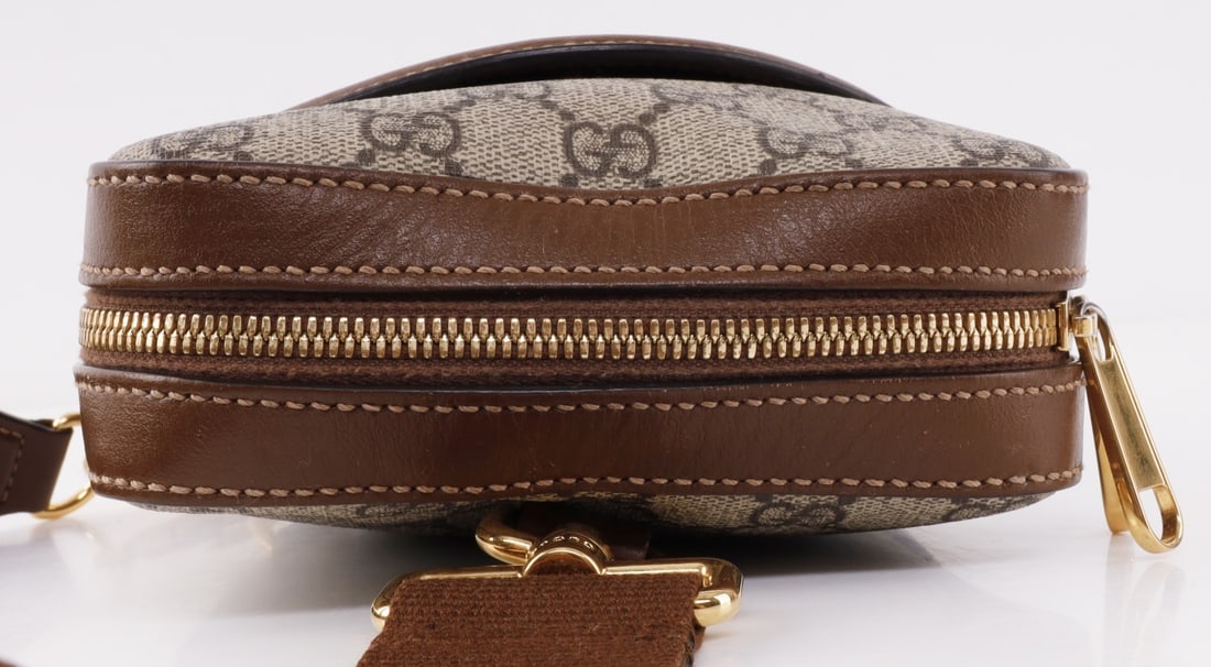 GUCCI INTERLOCKING G PATCH SLING BAG - 5