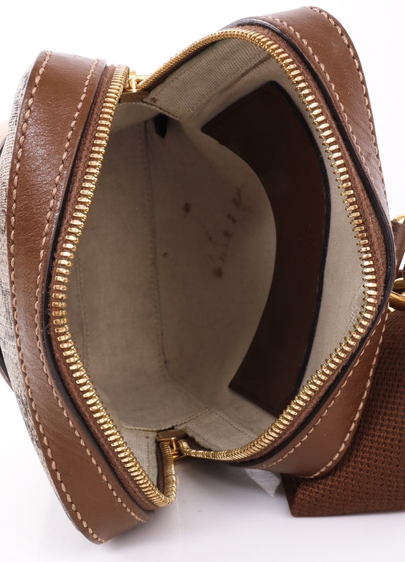 GUCCI INTERLOCKING G PATCH SLING BAG - 9