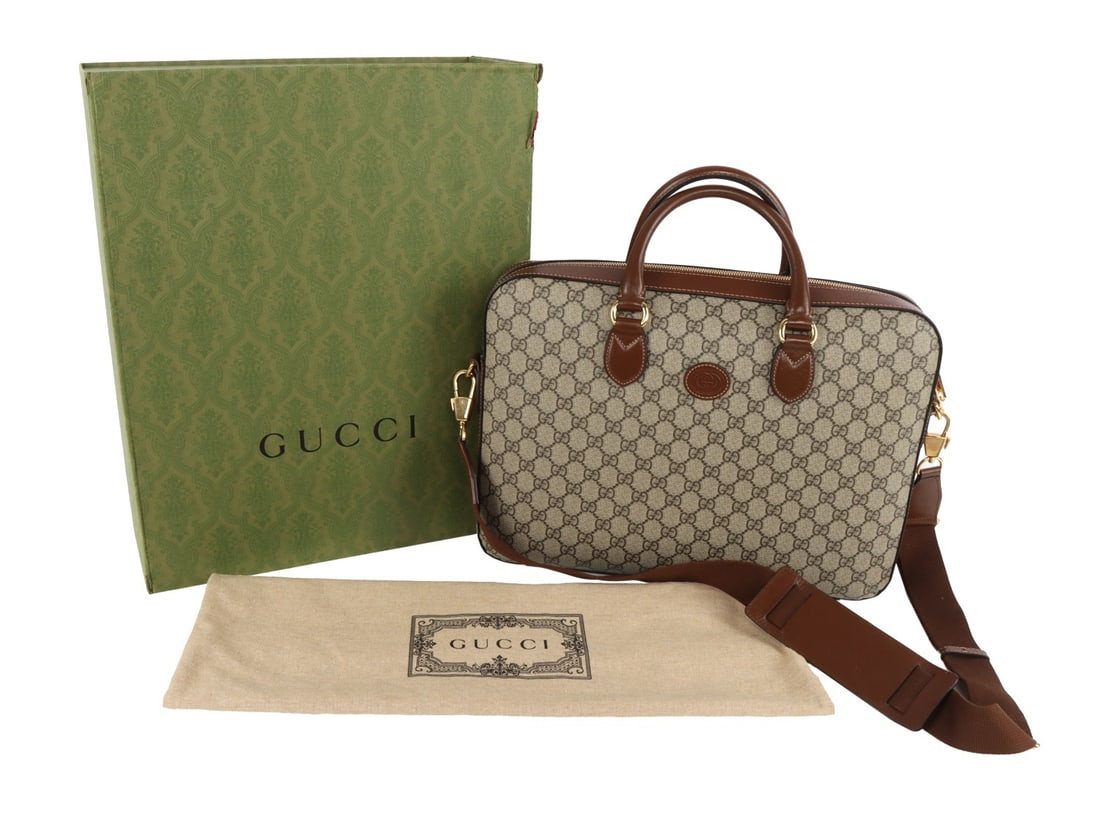 GUCCI INTERLOCKING G PATCH SLING BAG (1 of 14)