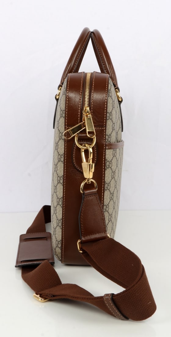 GUCCI INTERLOCKING G PATCH SLING BAG - 3