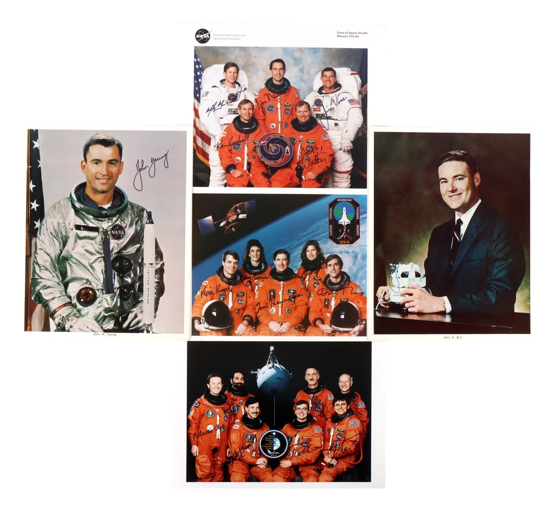 NASA ASTRONAUT SIGNATURES LOT OF 5 DS (1 of 14)