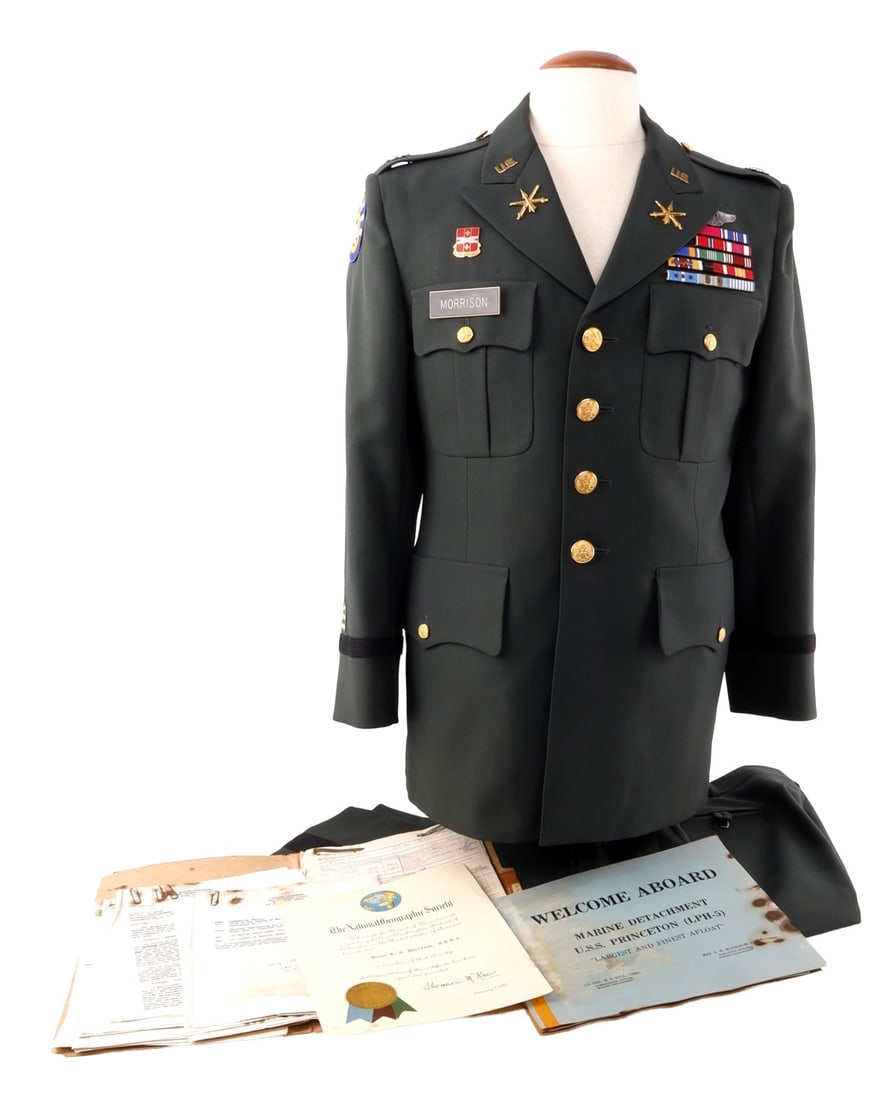 KOREAN WAR USMC LT. COL. DFC RECIPIENT UNIFORM (1 of 9)