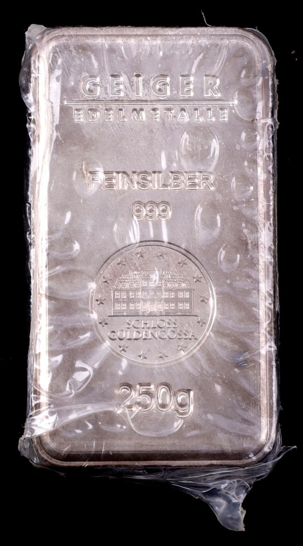 250 GRAM .999 FINE SILVER BULLION BAR (1 of 2)