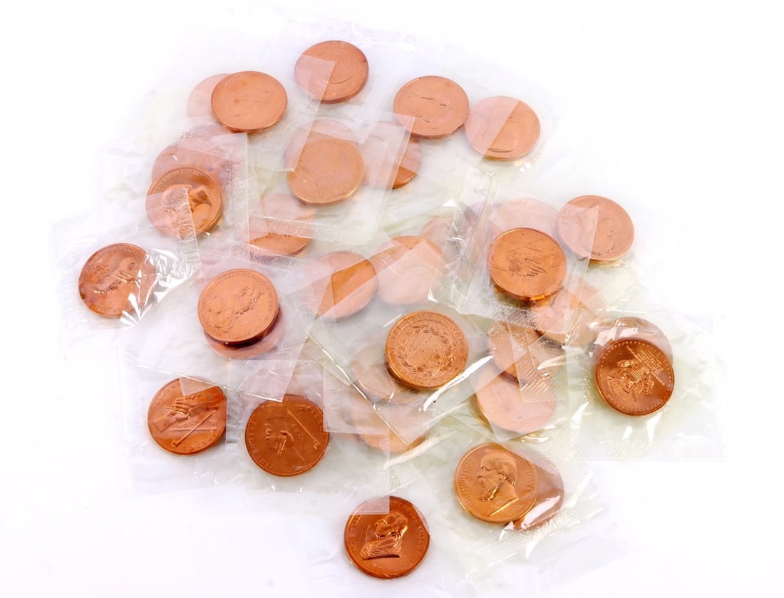 US PRESIDENTIAL INAUGURATION MEDALS LOT OF 40: Lot of forty (40) pieces. Sealed.