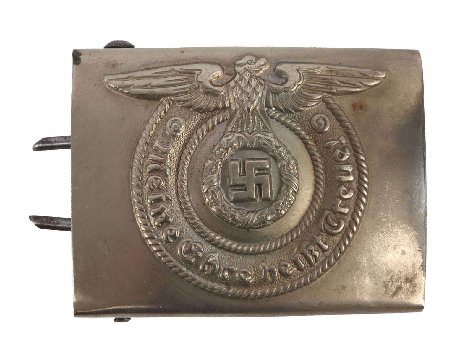 WWII GERMAN WAFFEN SS BELT BUCKLE: Nickel construction, non-magnetic. Marked O & C ges. gesch. It measures 2 1/2 inches. Very good condition. This lot has a reserve.