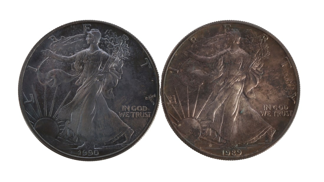 2 US SILVER AMERICAN EAGLES 1989 AND 1990 (1 of 2)