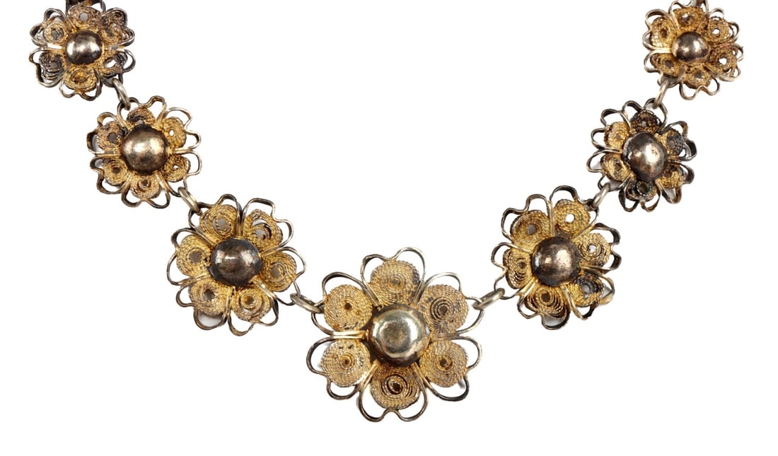 ANTIQUE FILIGREE 800 SILVER FLOWER NECKLACE (1 of 5)