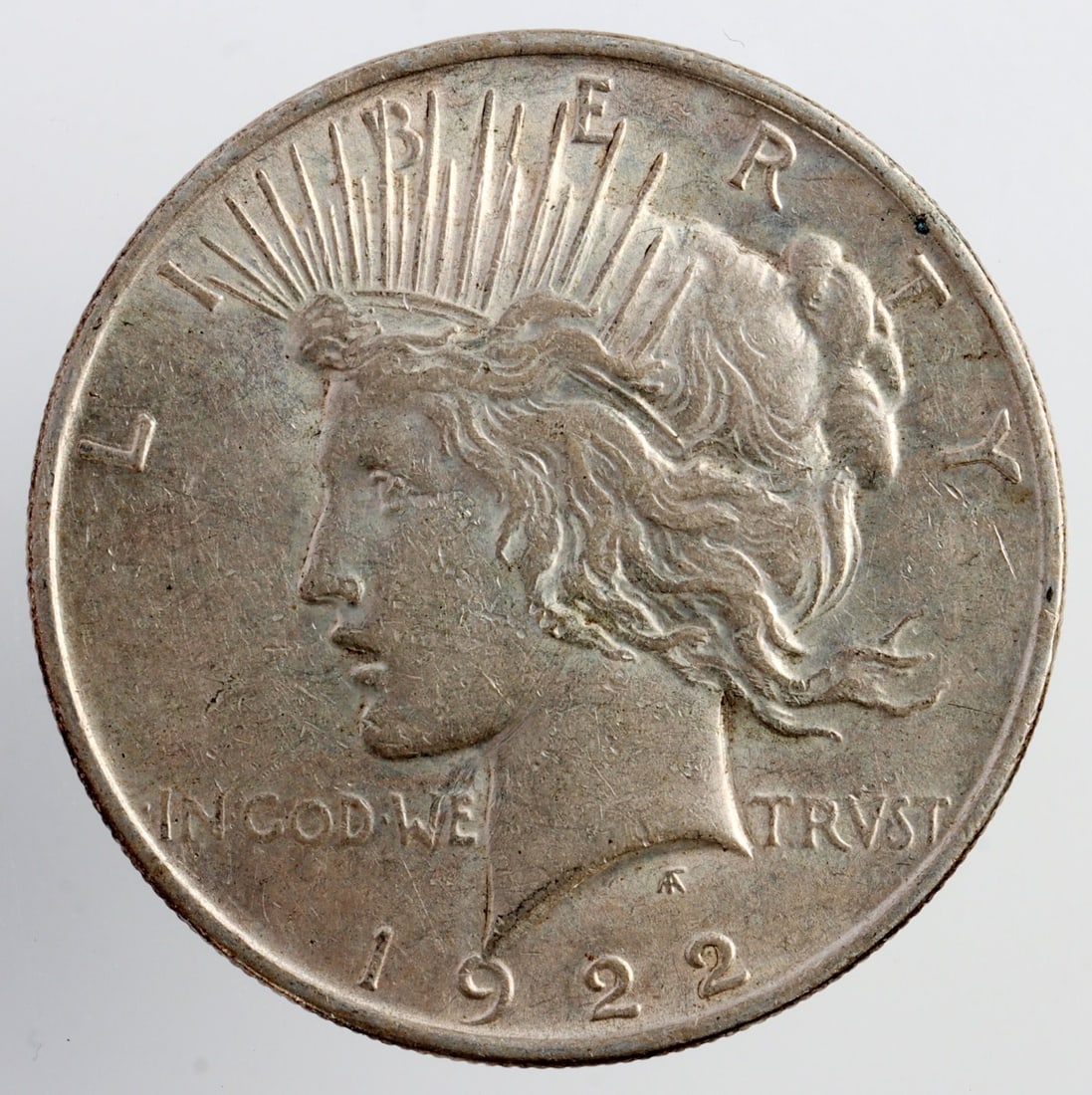1922 US PEACE SILVER DOLLAR COIN (1 of 3)