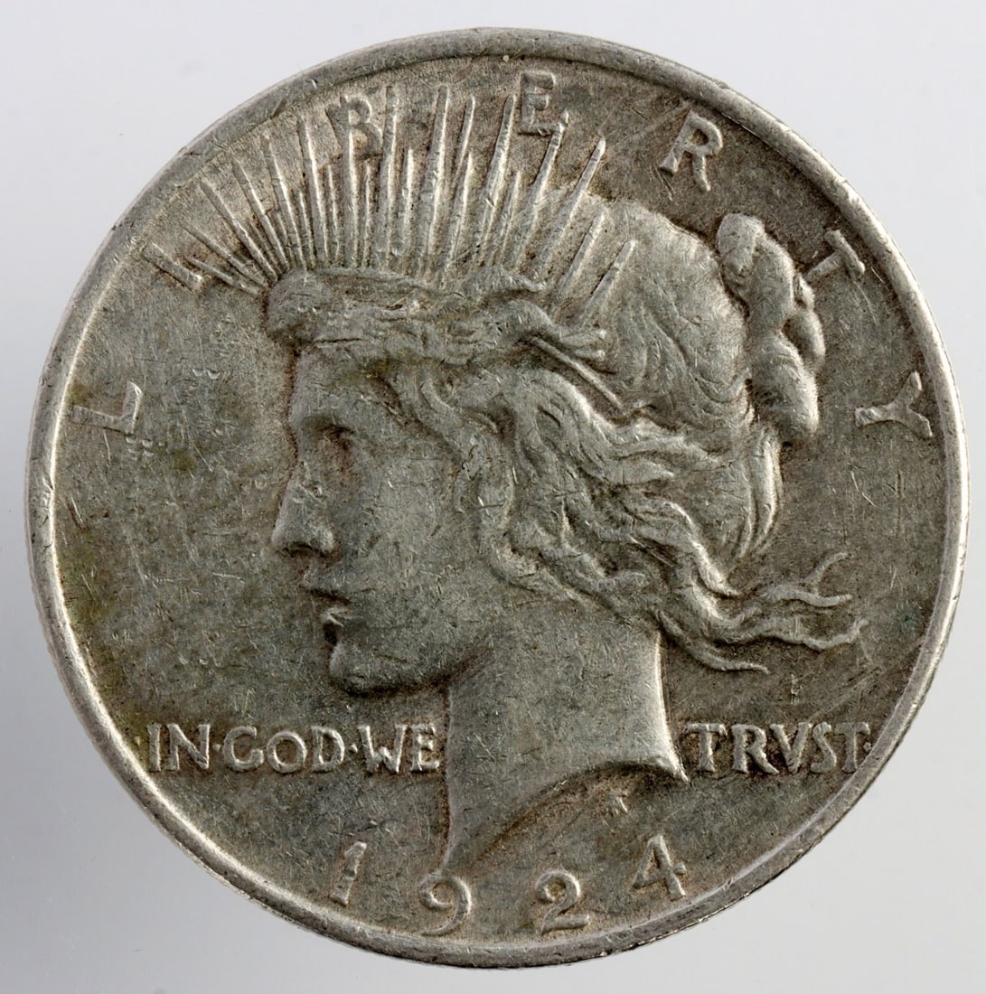 1924 US PEACE SILVER DOLLAR COIN (1 of 3)
