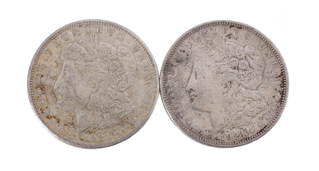 TWO 1921 US MORGAN SILVER DOLLAR COIN (1 of 2)