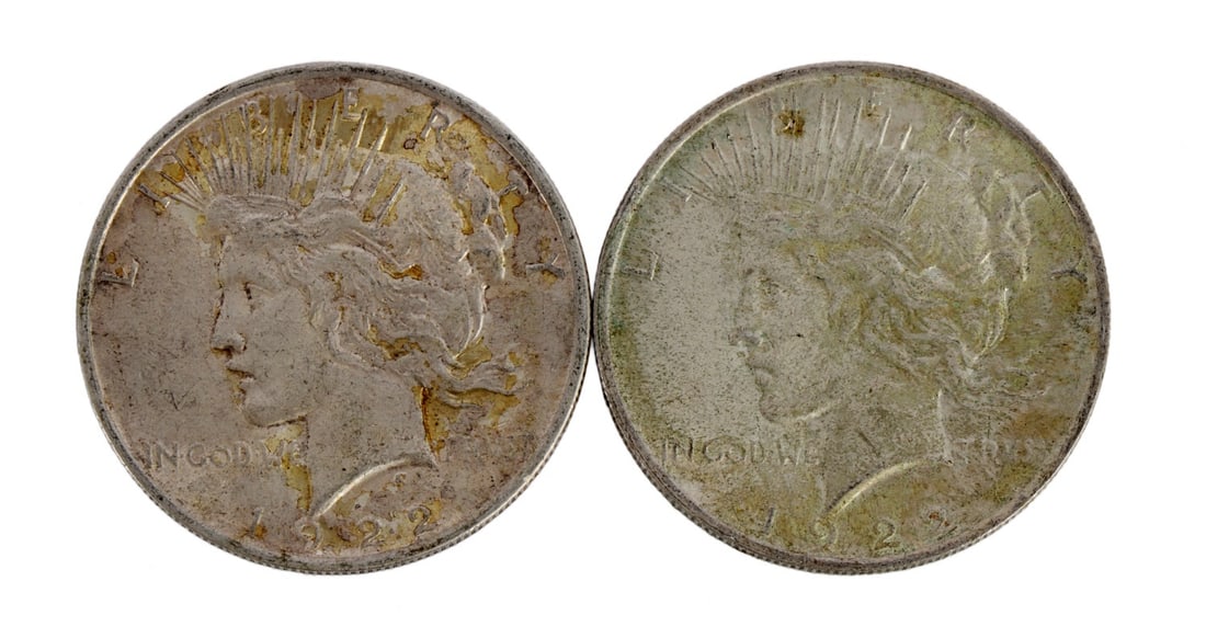 TWO 1922 US SILVER PEACE DOLLAR COINS (1 of 3)