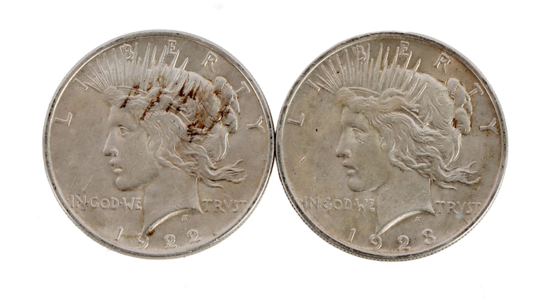 TWO 1922 US SILVER PEACE DOLLAR COINS (1 of 3)