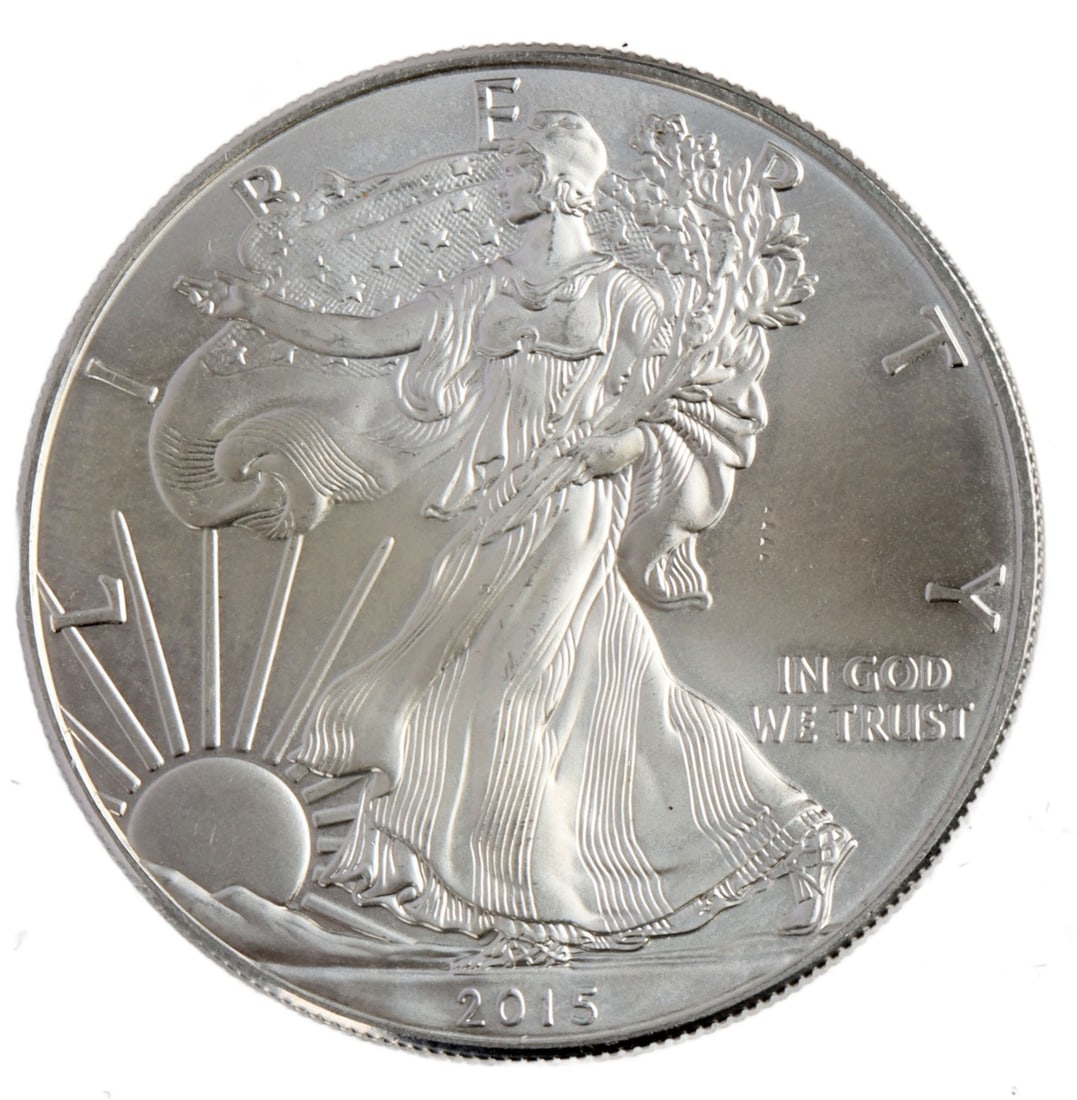 ONE 1 OZT .999 FINE SILVER EAGLE 2015 (1 of 2)