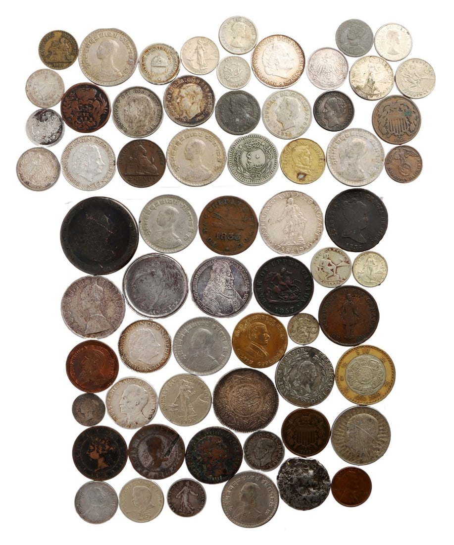 LARGE ASSORTMENT OF WORLD SILVER COINAGE (1 of 11)