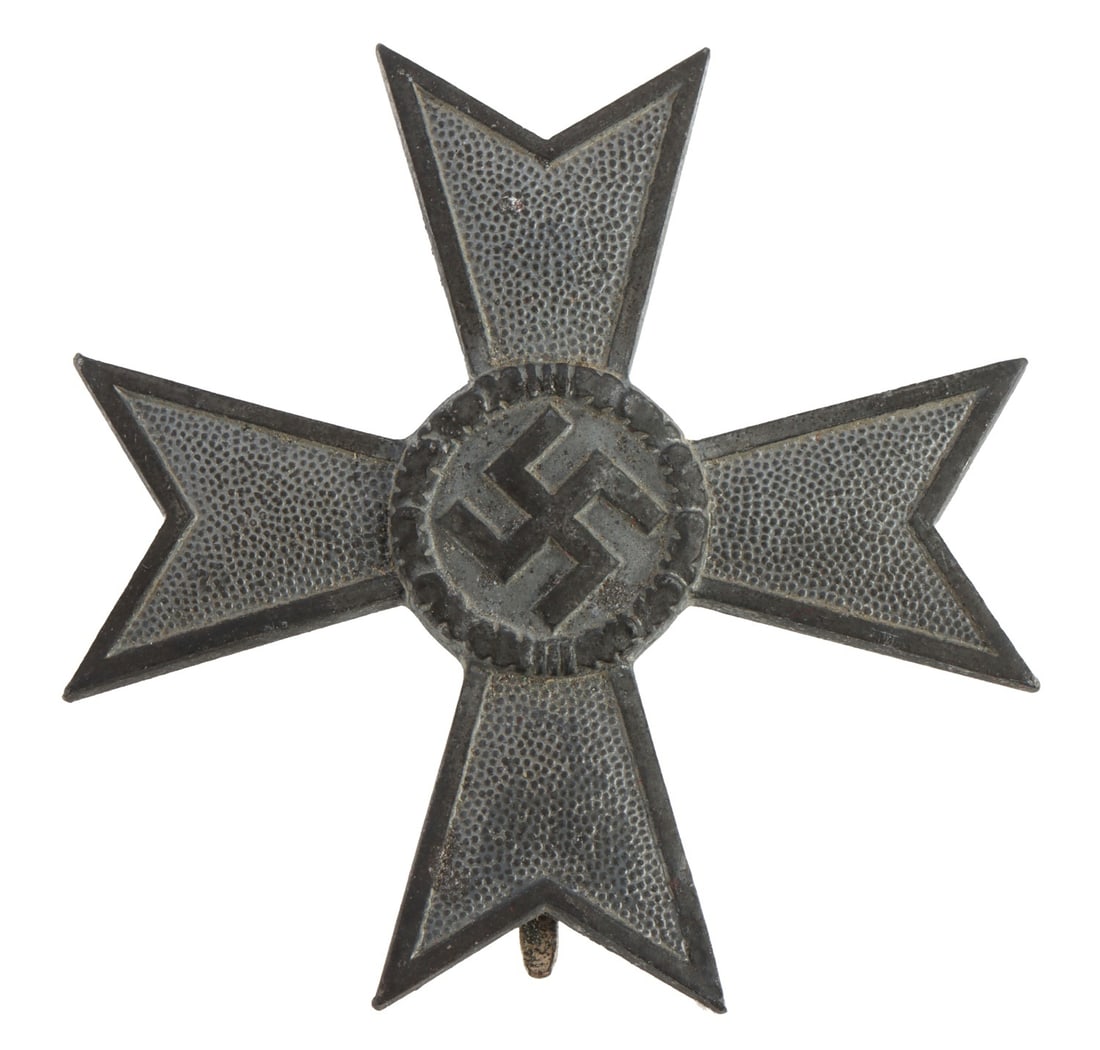 WWII GERMAN THIRD REICH WAR MERIT CROSS DEUMER: A War Merit Cross without swords. Swastika within a wreath on a Maltese cross. Stamped with a '3' for Wilhelm Deumer of L?denscheid.