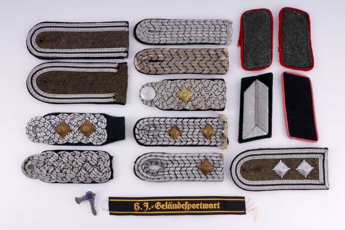 WWII GERMAN SHOULDER BOARD COLLAR TAB LOT OF 16: Lot of sixteen (16) pieces uniform shoulder boards and collar tabs.