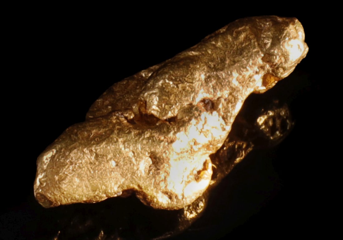 6.6 GRAM AUSTRALIAN GOLD NUGGET (1 of 2)