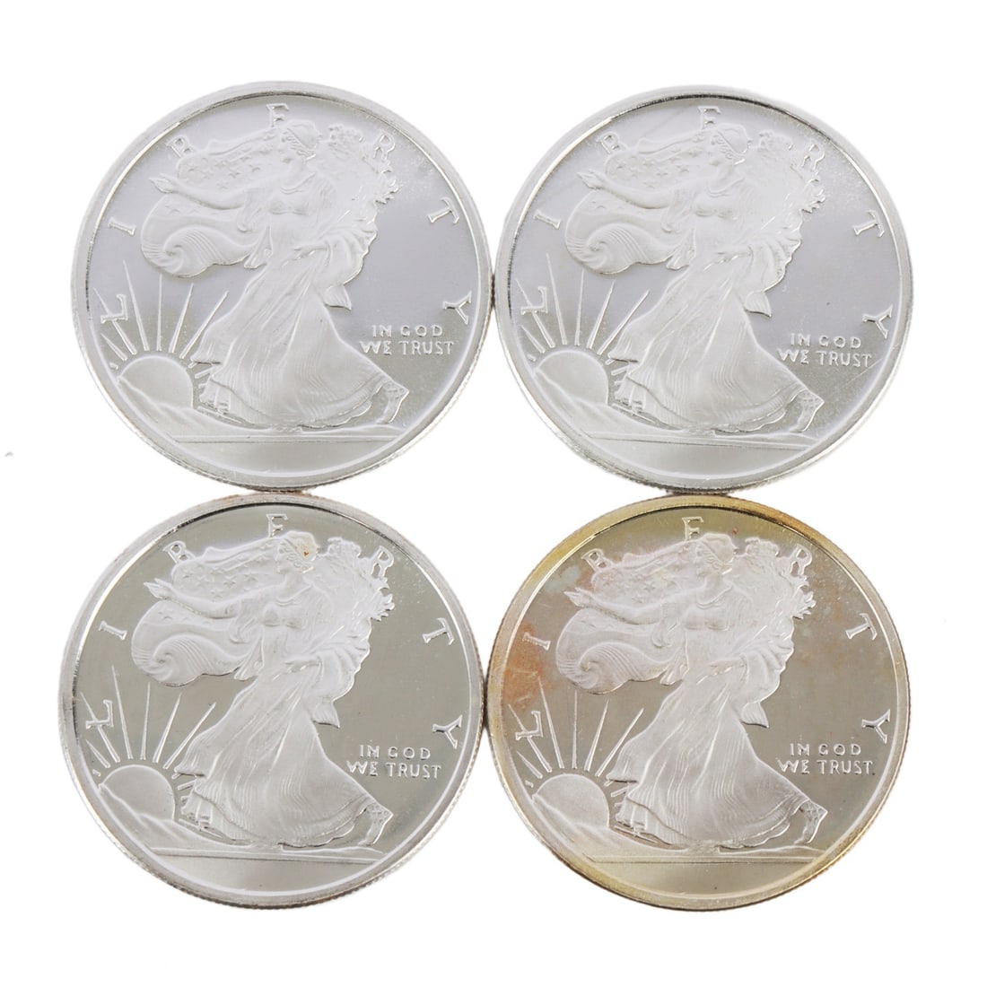 4 HALF OUNCE .999 SILVER EAGLE ROUNDS: Fine silver. This lot has a reserve.