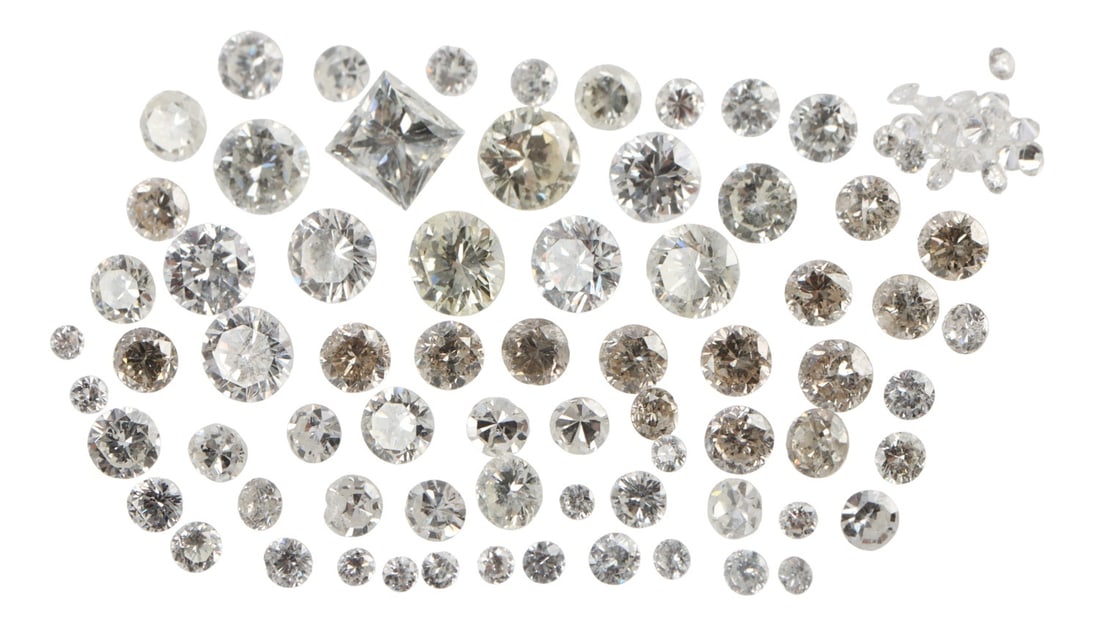 4.8 TCW RECLAIMED DIAMONDS PRINCESS AND ROUND CUT: Mixed lot of diamonds reclaimed from gold jewelry. Included in lot is a 0.45 ct princess cut. Size range 0.45 ct to melee. Assorted sizes, cuts, clarity and color. This lot has a reserve.